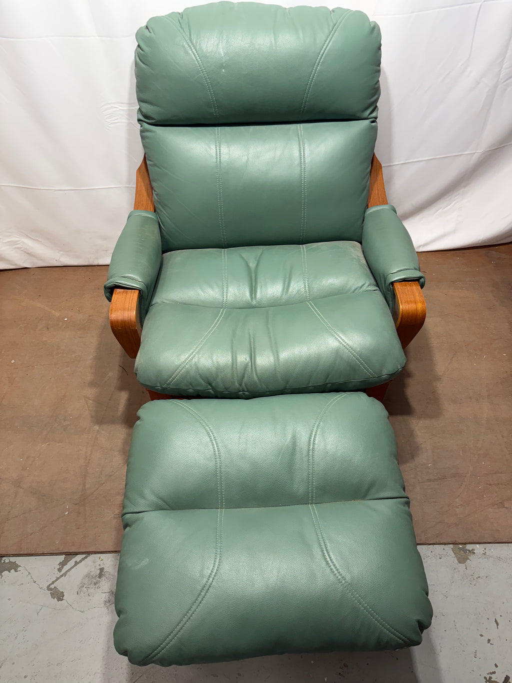 Tessa Monaco Armchair Set