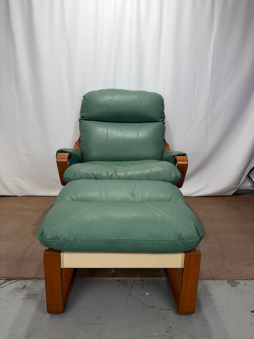 Tessa Monaco Armchair Set