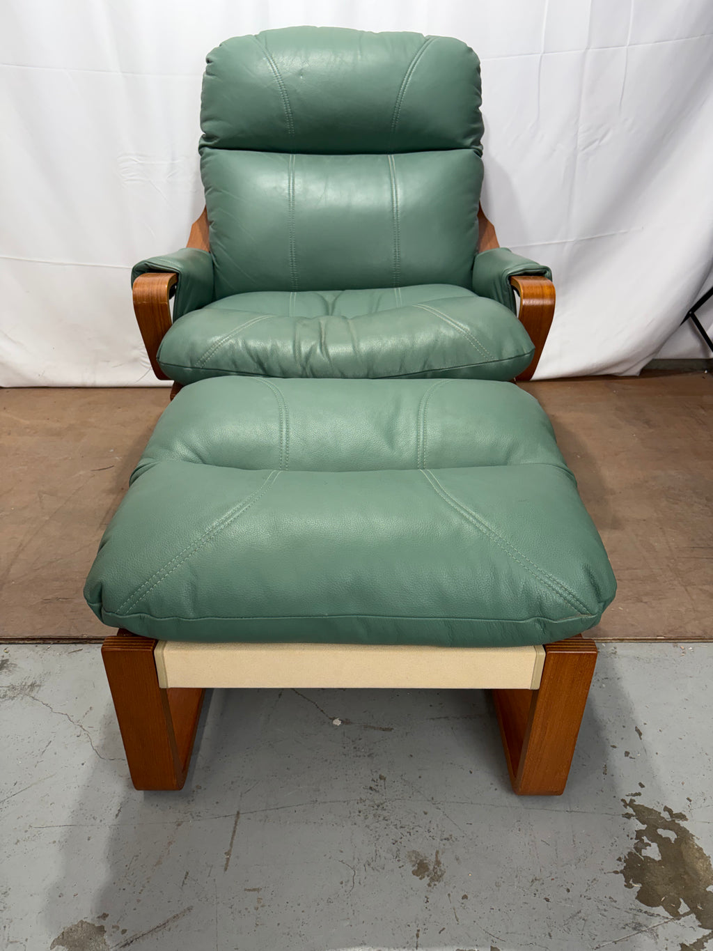 Tessa Monaco Armchair Set