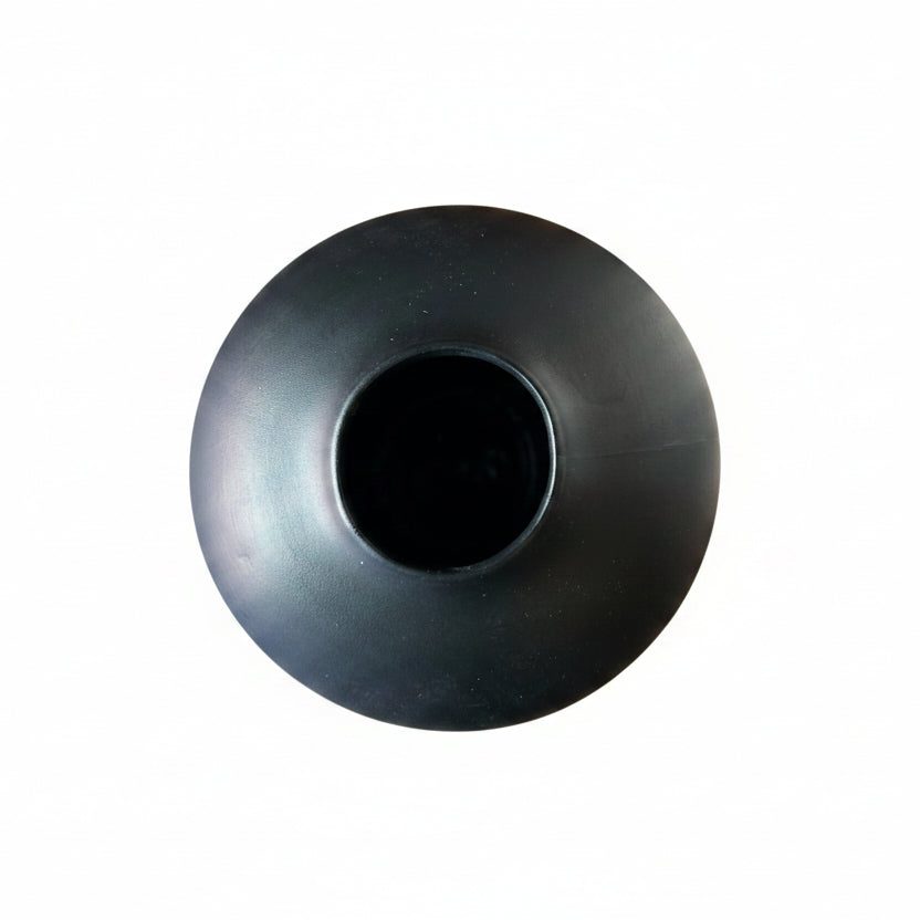 Taro Vase Black Large