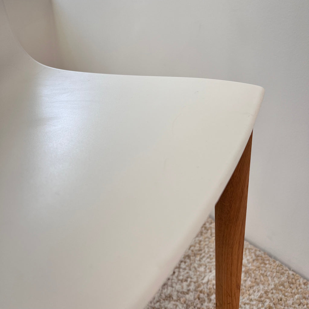 Arper Catifa White Chair