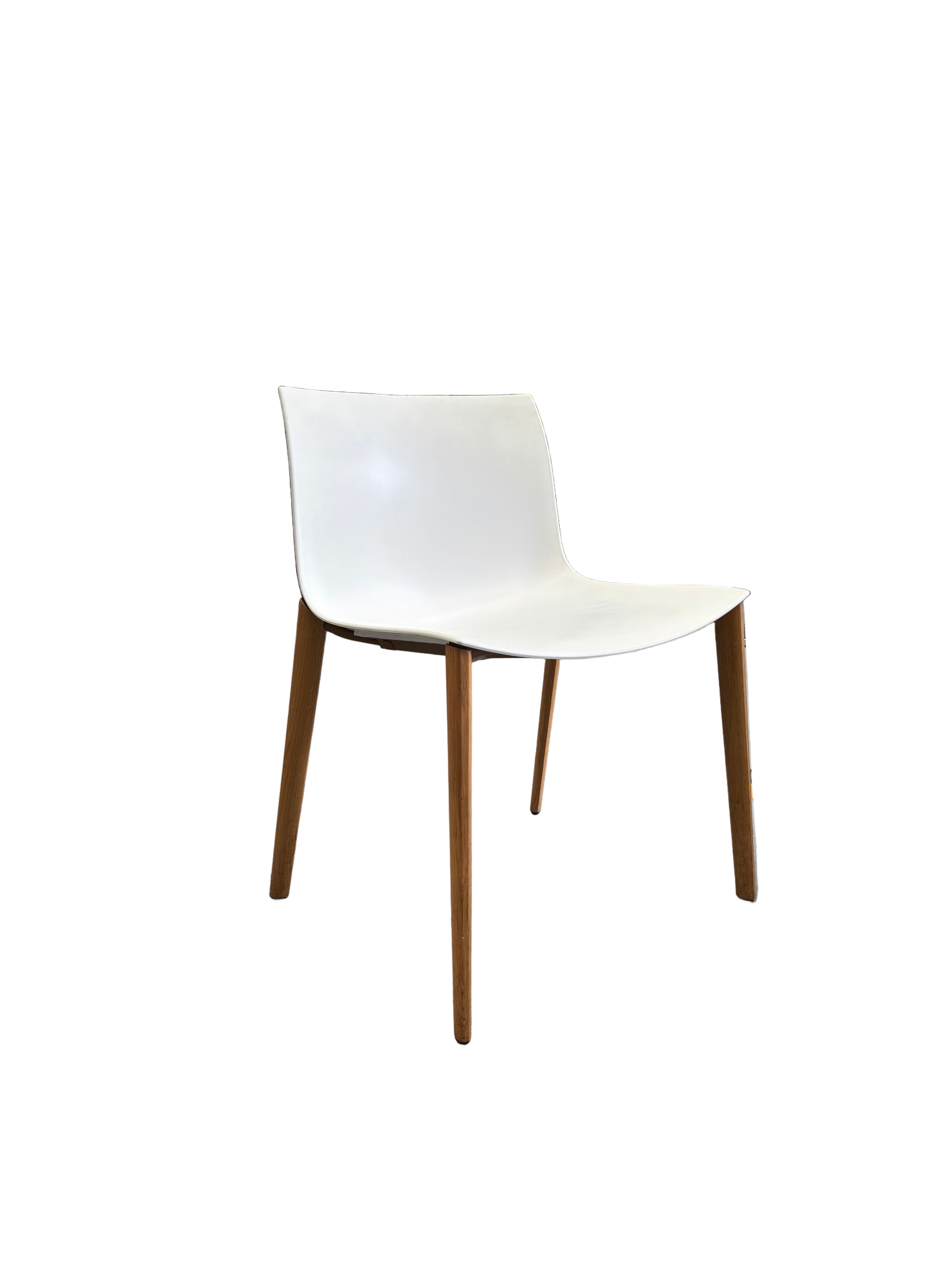 Arper Catifa White Chair