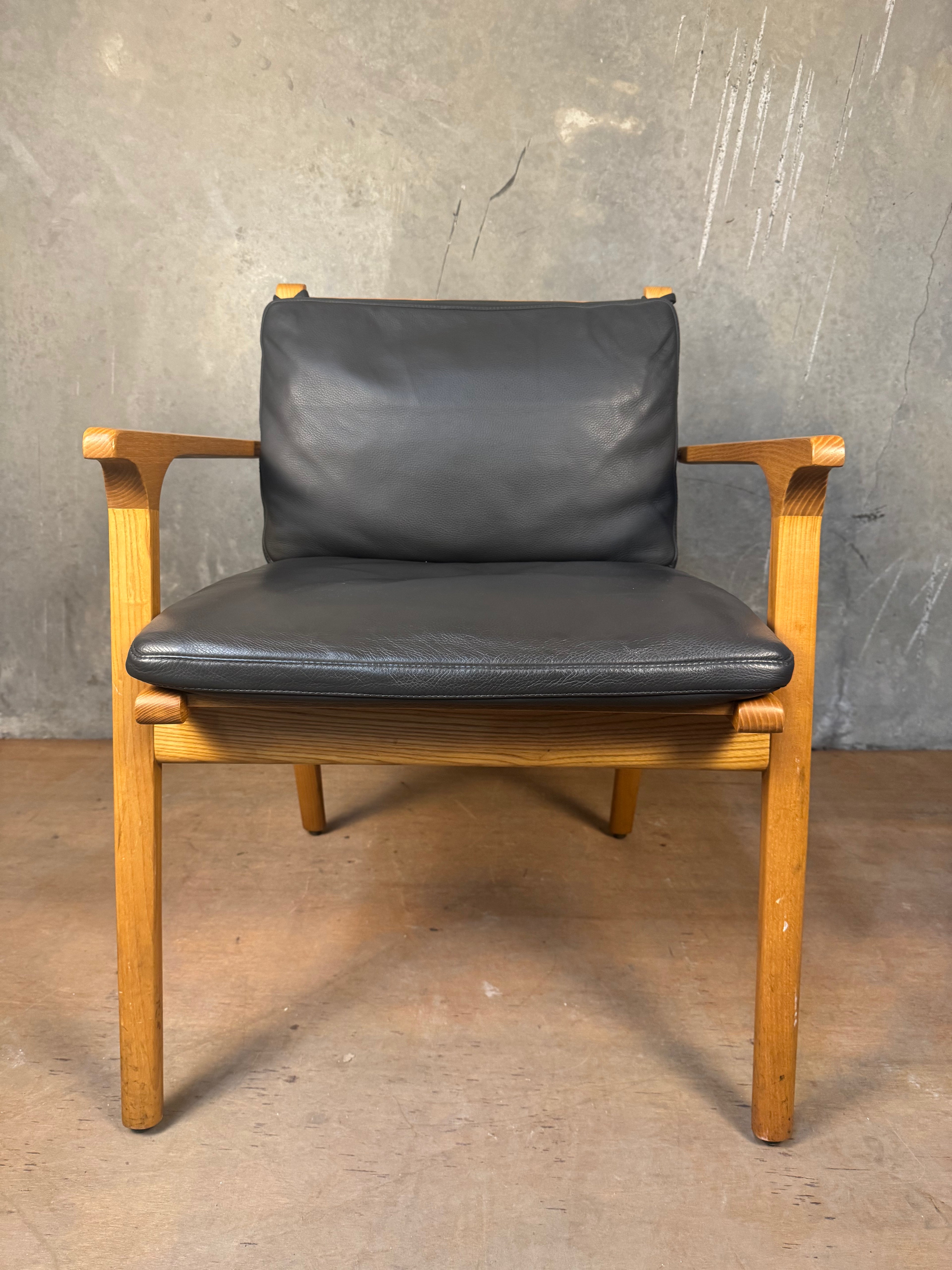 Stellar Works Ren Lounge Chairs