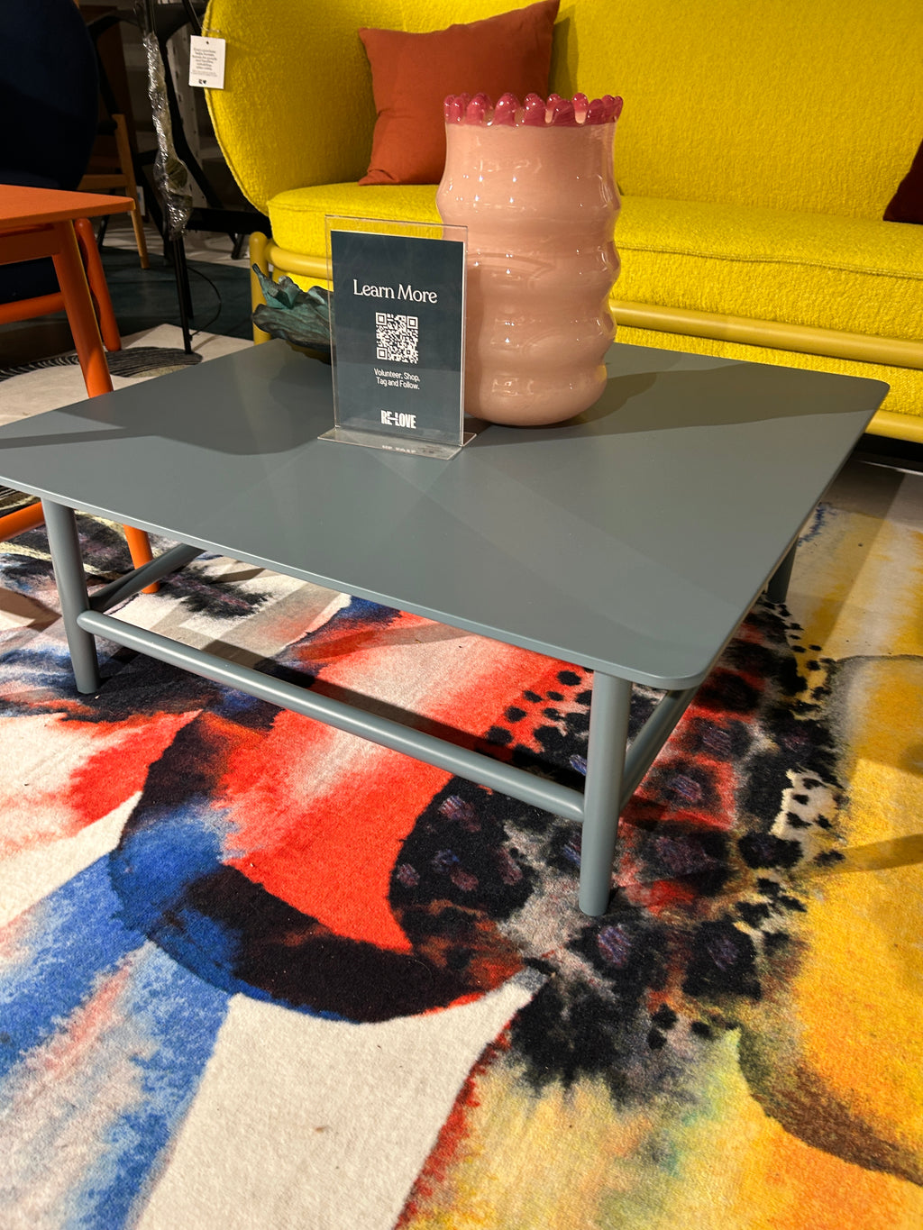 Single Curve Low Table C Teal Tone