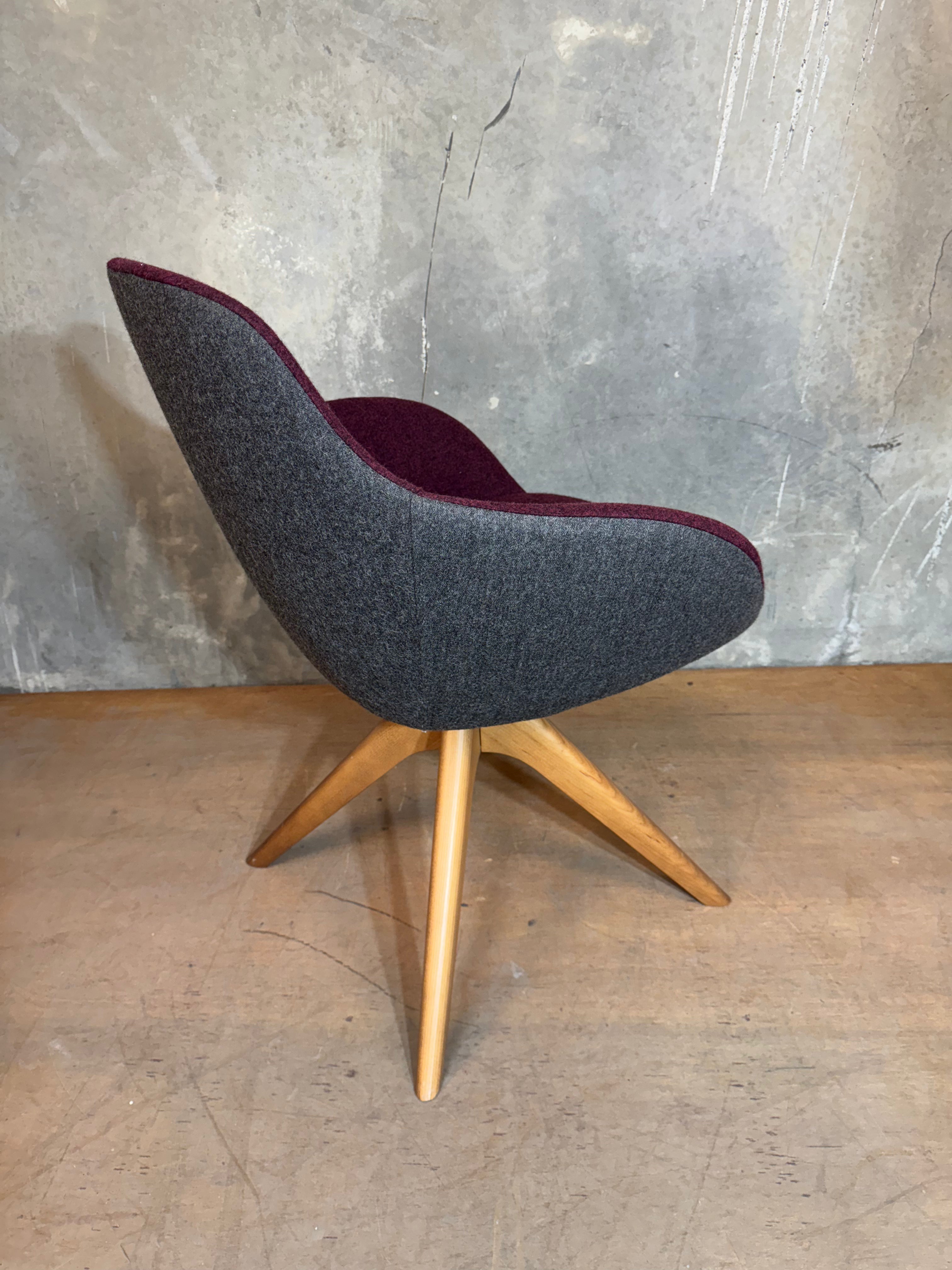 AWM Ebony armchair