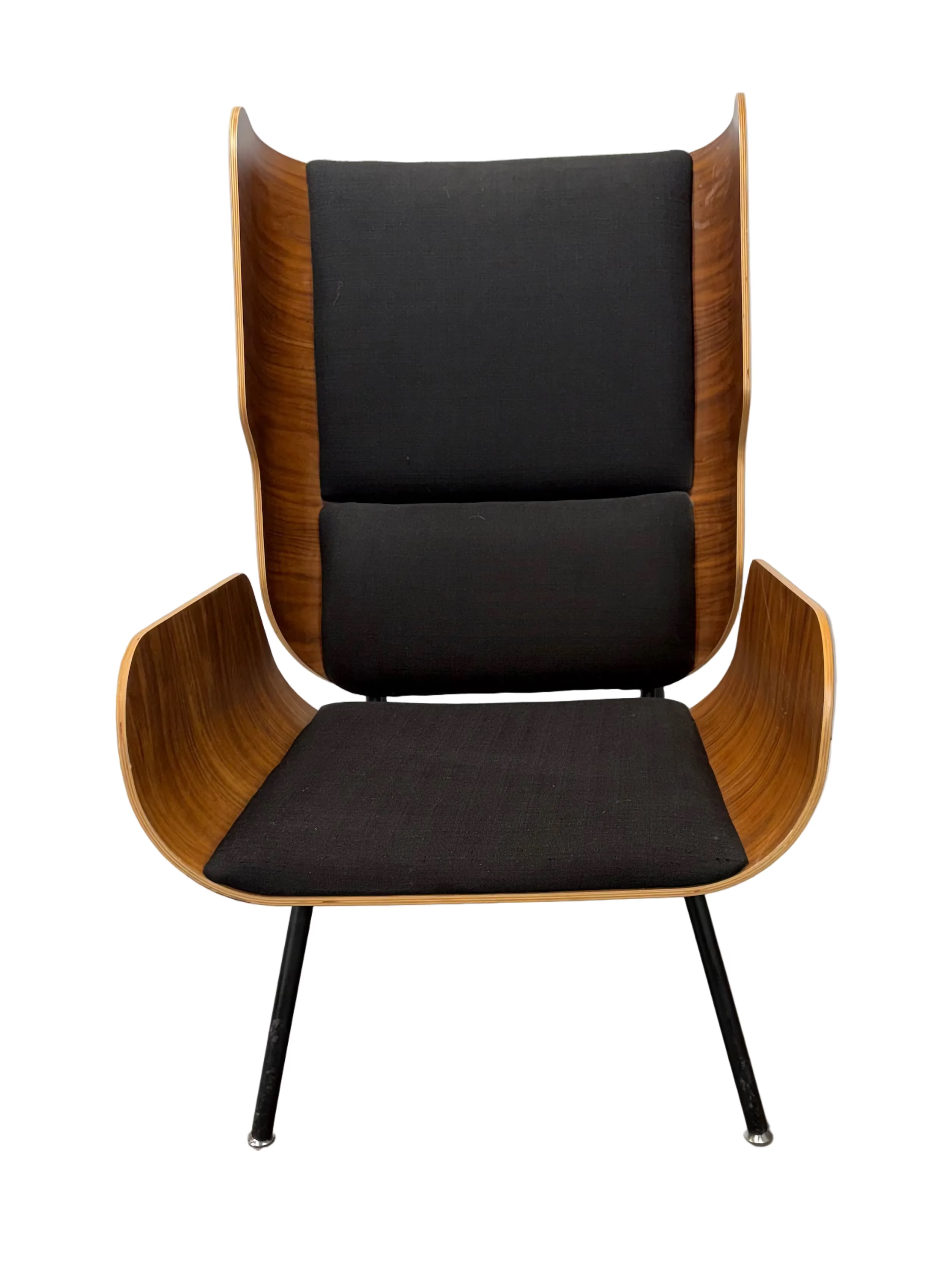 Elk Chair by Gus Modern