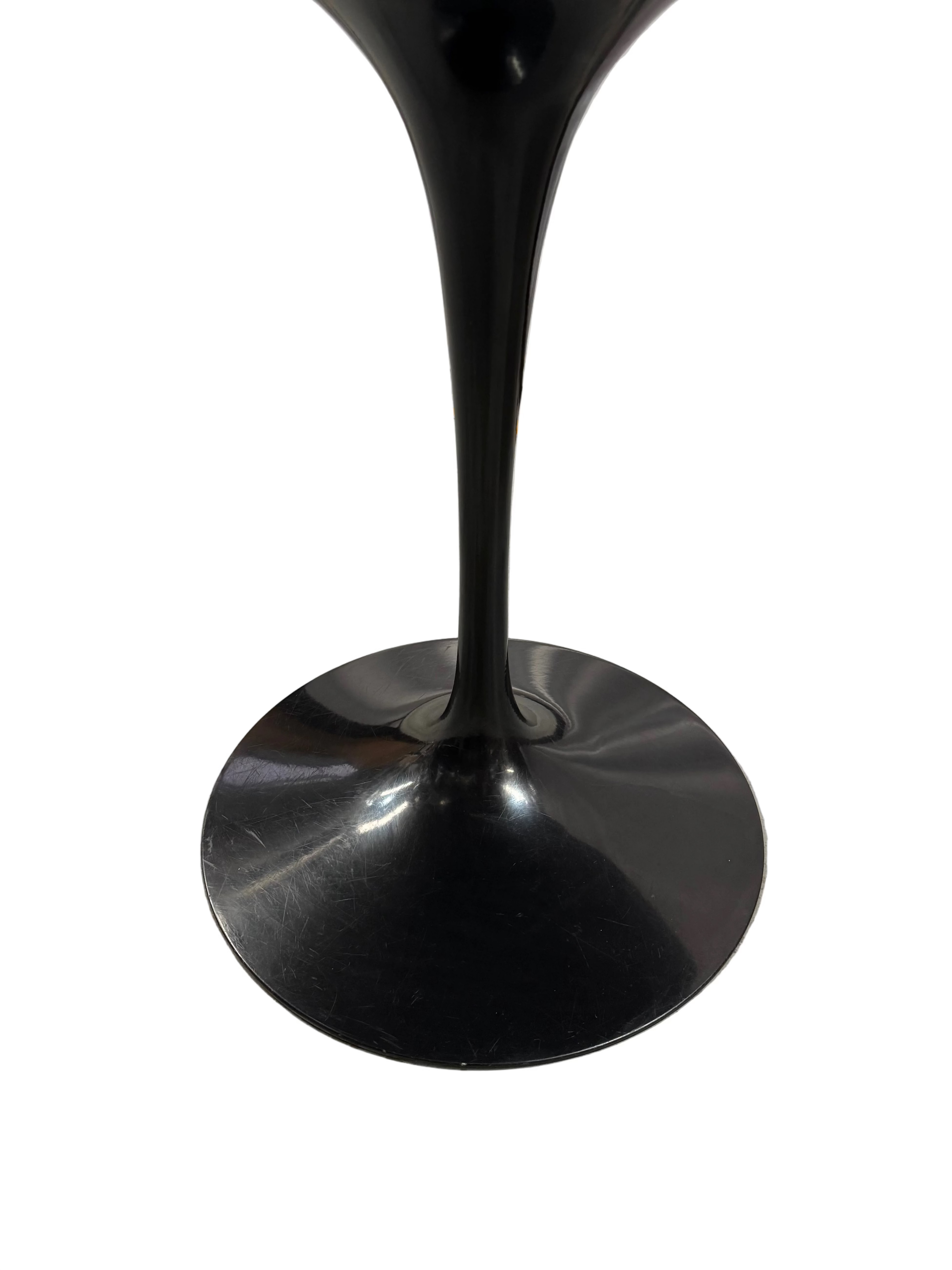 Eero Saarinen Saarinen Tulip Dining Tables 1956