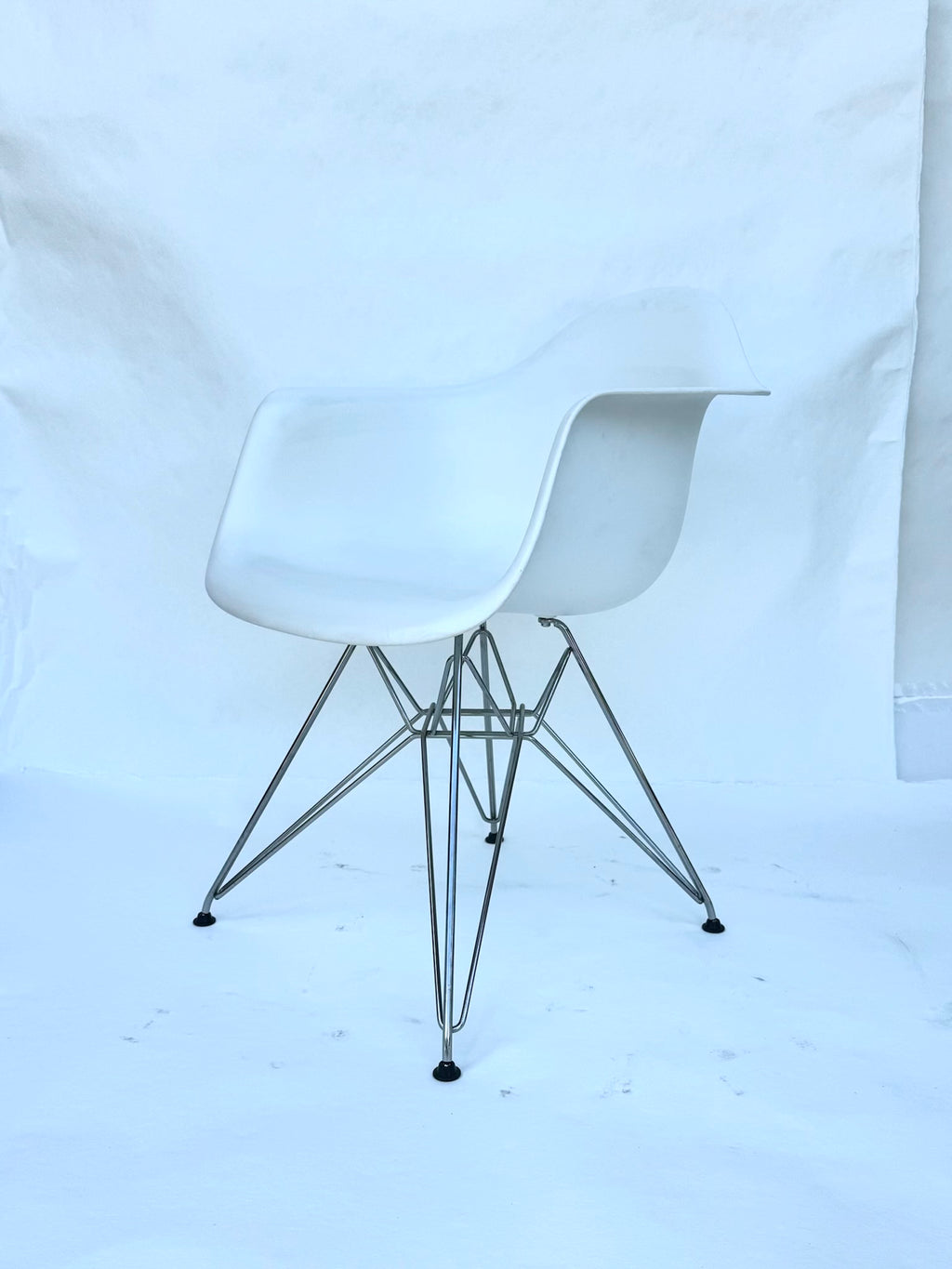 Eames Moulded Armchair