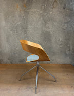 "Chat Swivel Chair" aqua - designed by Jakob Wagner