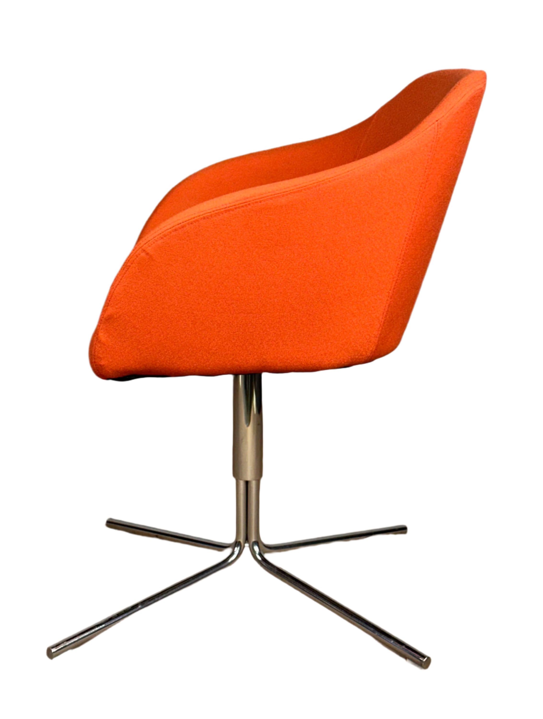 Tulip Swivel Chair
