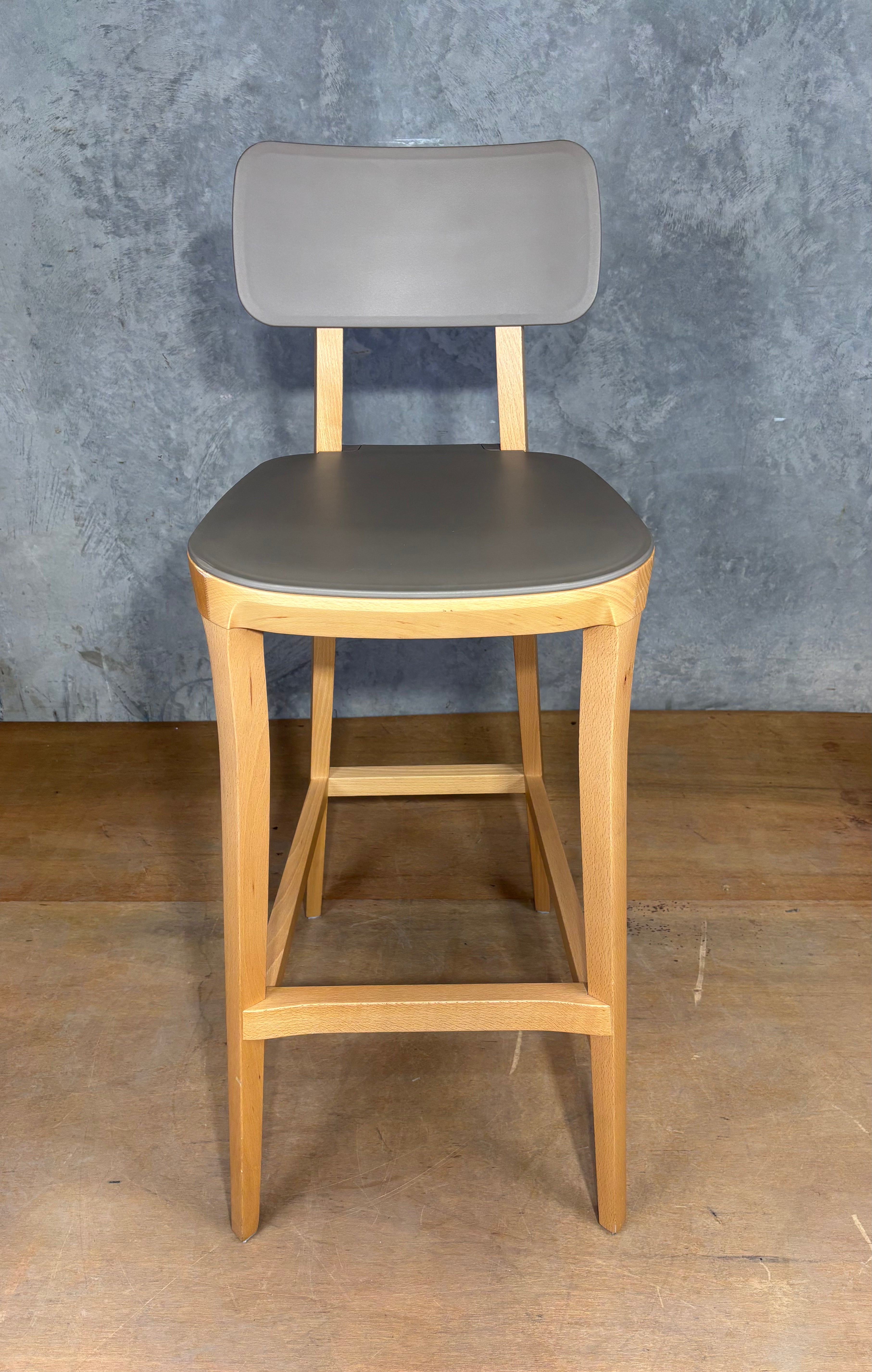 Porta Venezia Kitchen Stool by Infiniti