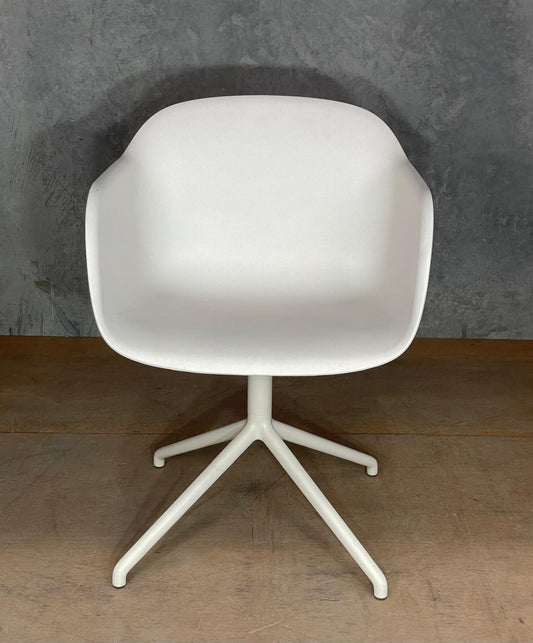 Fiber Armchair Swivel Base w. Return