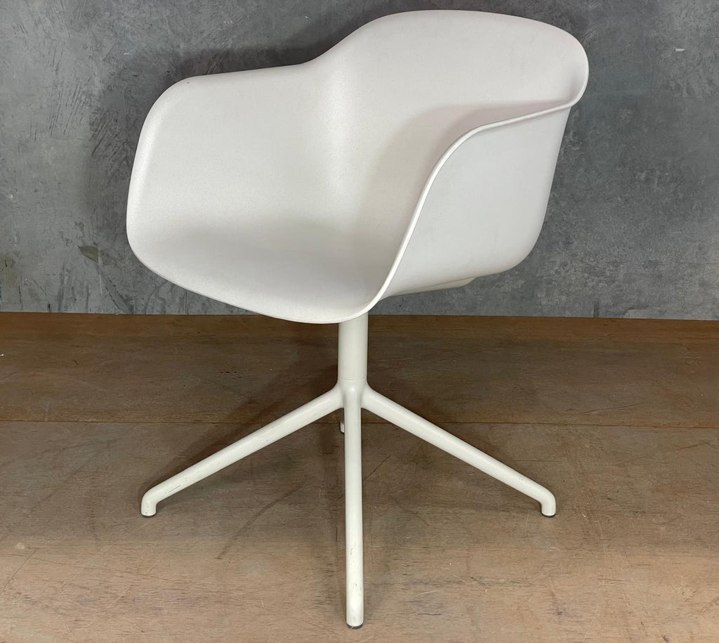 Muuto Fiber Armchair