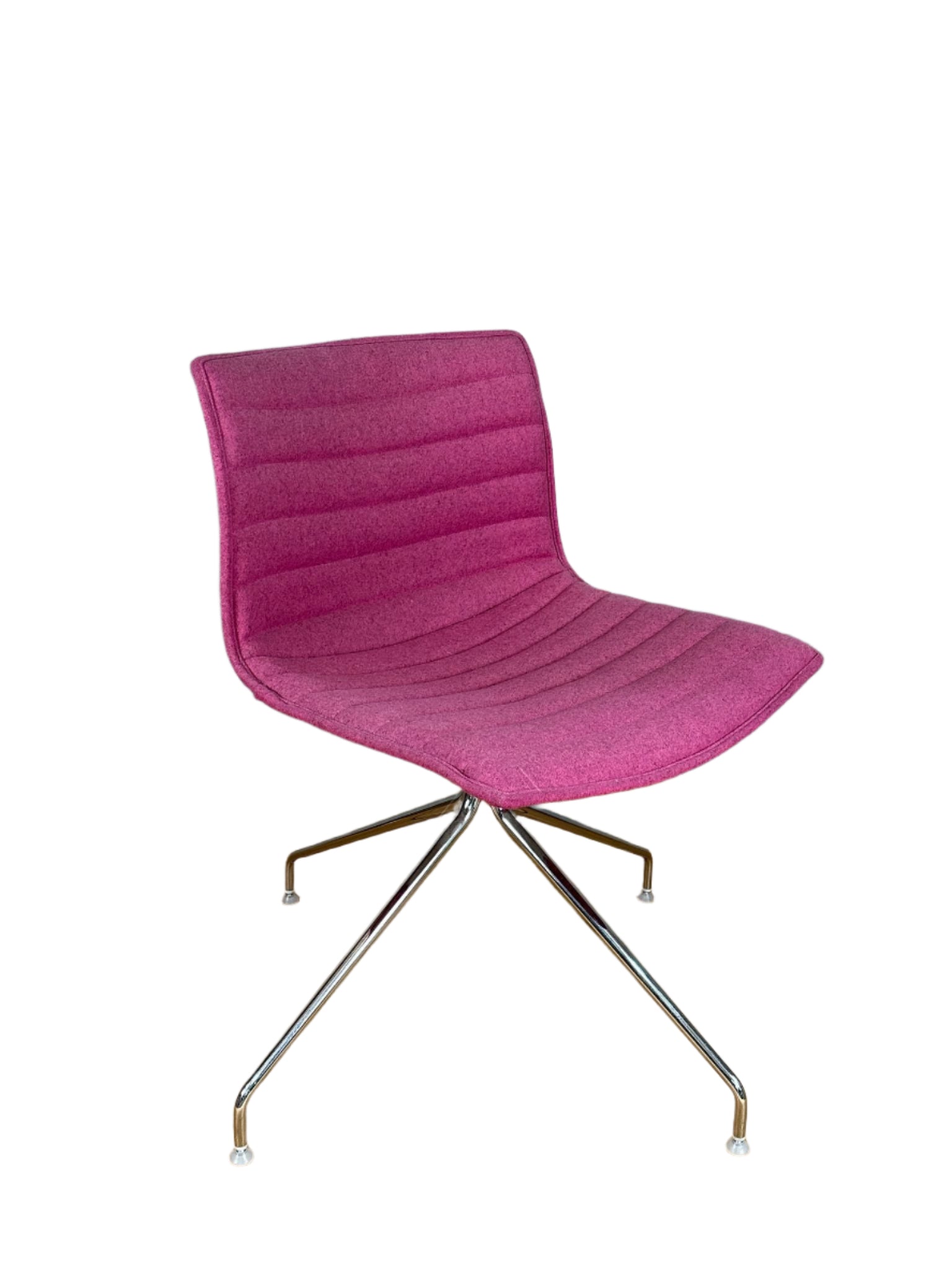 Catifa Swivel Chair by Stylecraft Fuschia