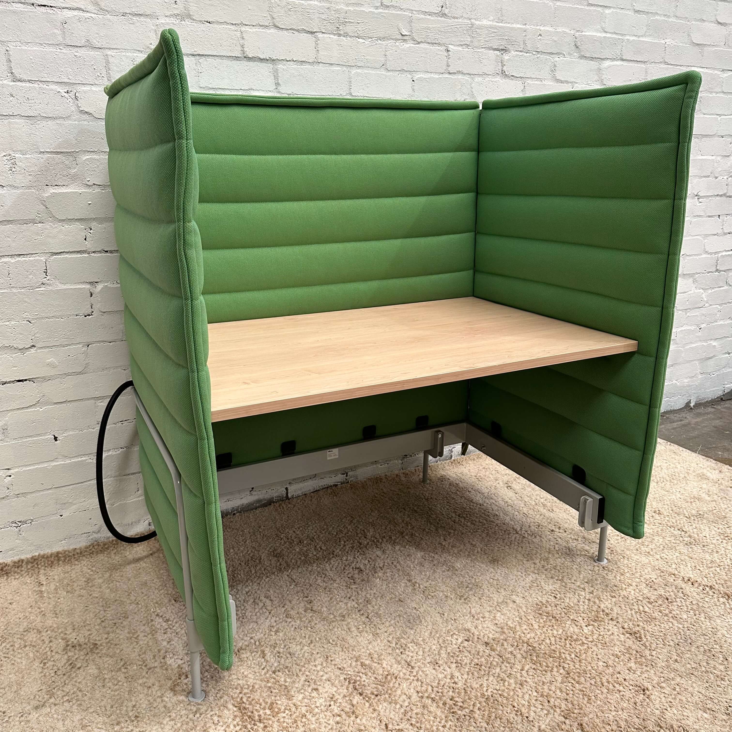 Alcove Desk Highback, Vitra Ronan & Erwan Bouroullec, 2006