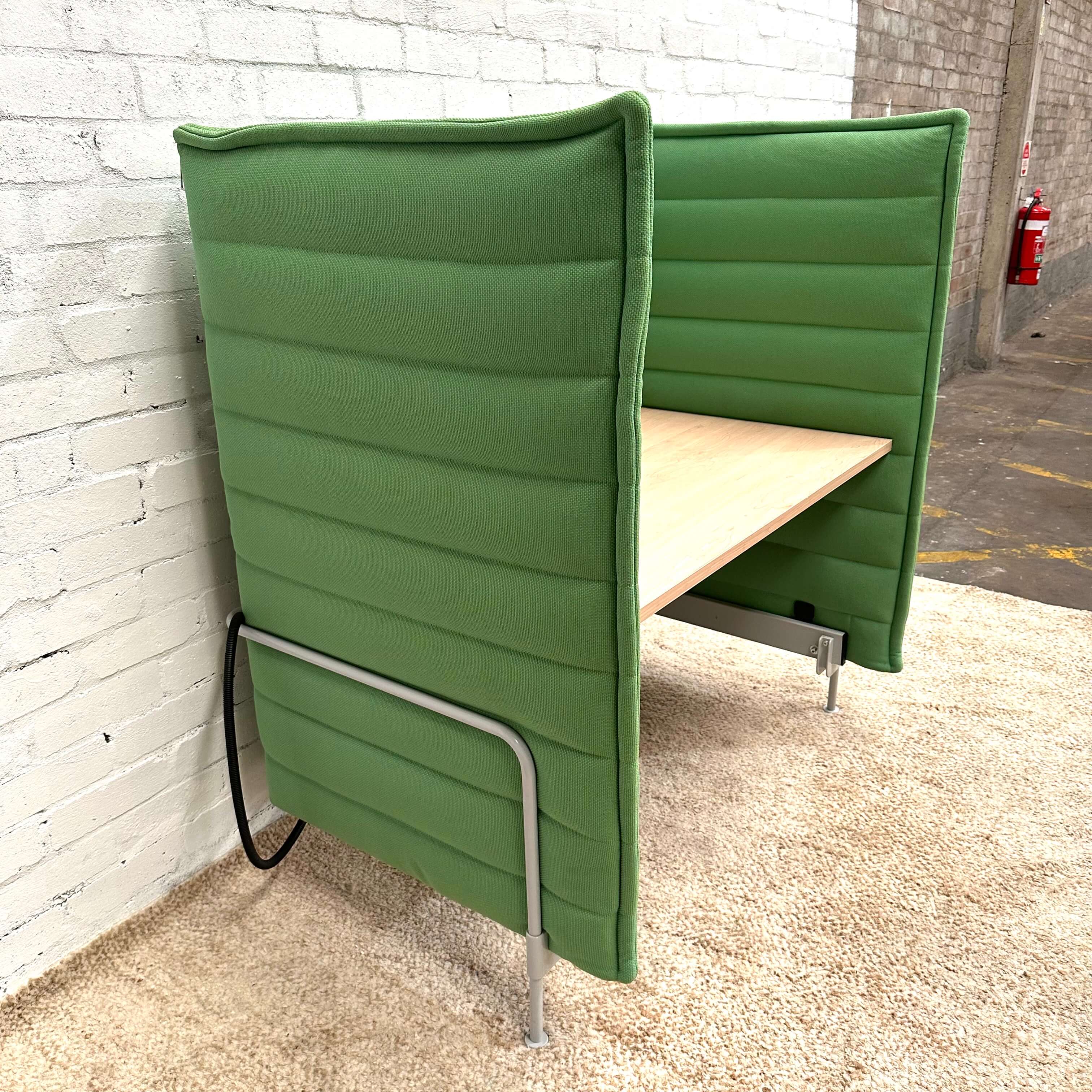 Alcove Desk Highback, Vitra Ronan & Erwan Bouroullec, 2006
