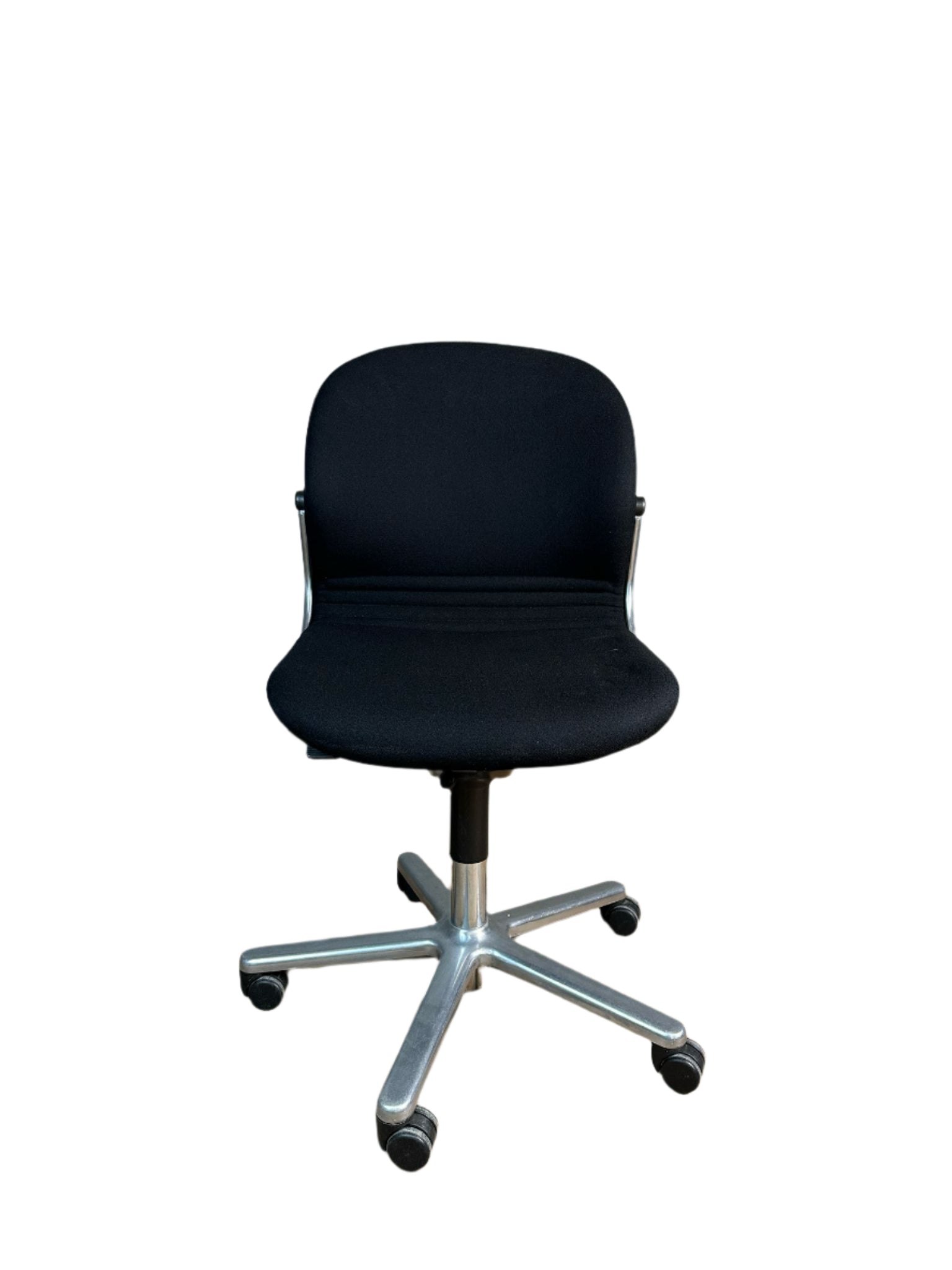 Wilkhahn FS 211/8 Task Chair Low Backrest in Black