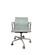 Vintage Eames Aluminum Group Management Chair by Charles and Ray Eames